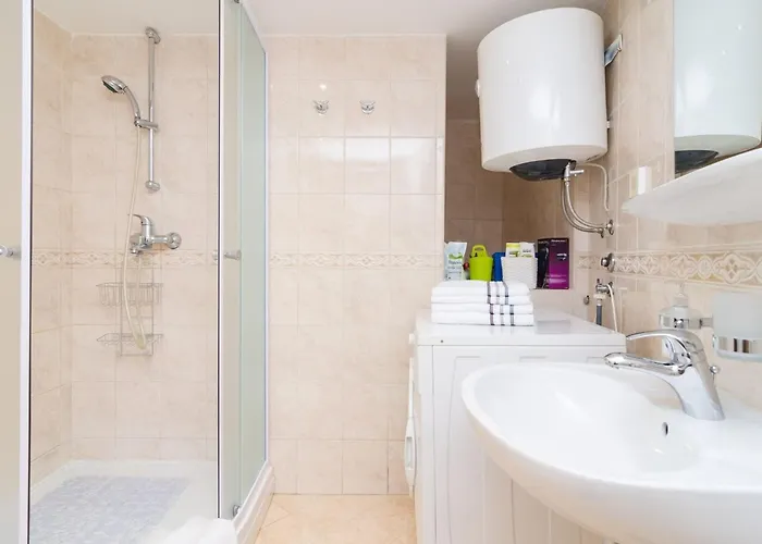 Domix - Two Bedroom Appartamento