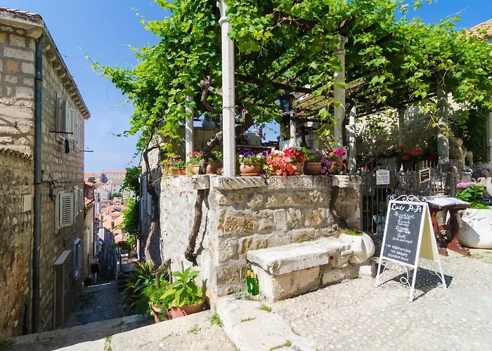 Domix - Two Bedroom * دوبروفينك