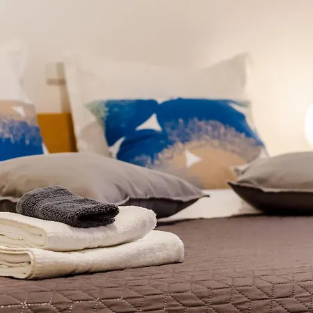 Domix - Two Bedroom Apartamento